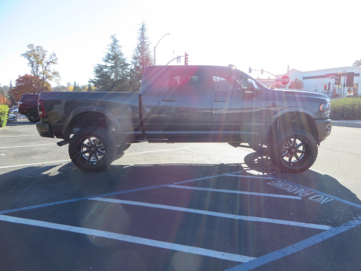 2021 CHARCOAL /BLACK RAM 2500 Limited Mega Cab 4WD (3C6UR5TL0MG) with an 6.7L L6 OHV 24V TURBO DIESEL engine, 6A transmission, located at 2630 Grass Valley Highway, Auburn, CA, 95603, (530) 508-5100, 38.937893, -121.095482 - Must see Limited Mega Cab sitting on a BDS 6" long arm suspension system, 22" Gear Forged wheels, and 37" Nitto Recon Grappler tires. - Photo#3